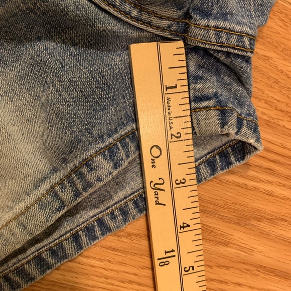 Jean Shorts - Picture 4 of 4